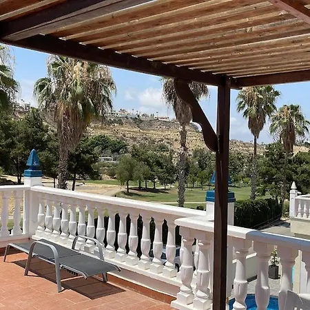 Dom wakacyjny Casa La Marquesa - With Private Pool